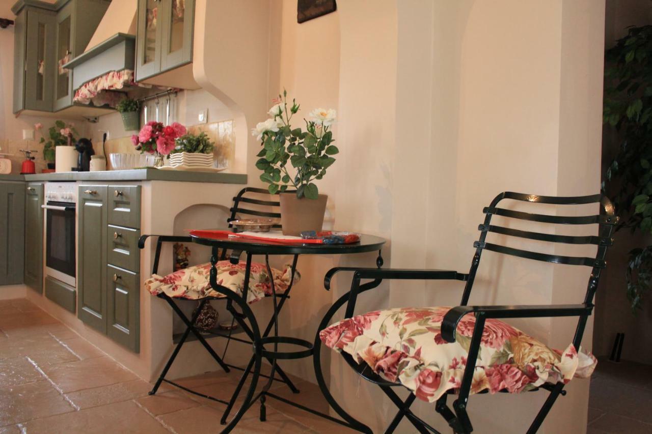*Villa Pap-Live The Greek Hospitality In A Village* Nea Sampsounta エクステリア 写真