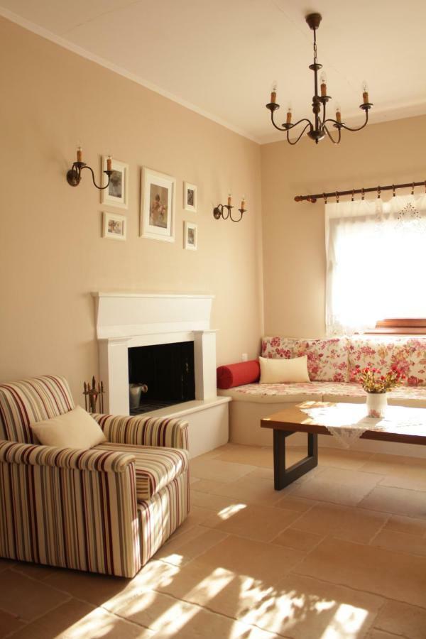 *Villa Pap-Live The Greek Hospitality In A Village* Nea Sampsounta エクステリア 写真